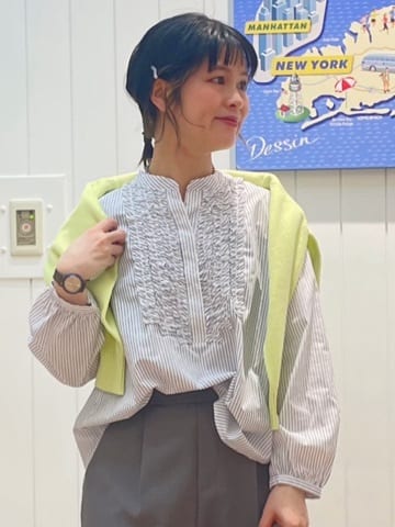 mikaさんの「Dessin｜【着映え/洗える】フロントフリルブラウス」を使ったコーディネート
