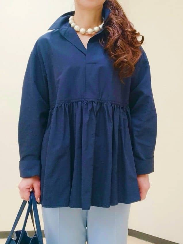 花さんの「Reflect｜【レイヤードにおすすめ◎】ペプラムデザインシャツ」を使ったコーディネート