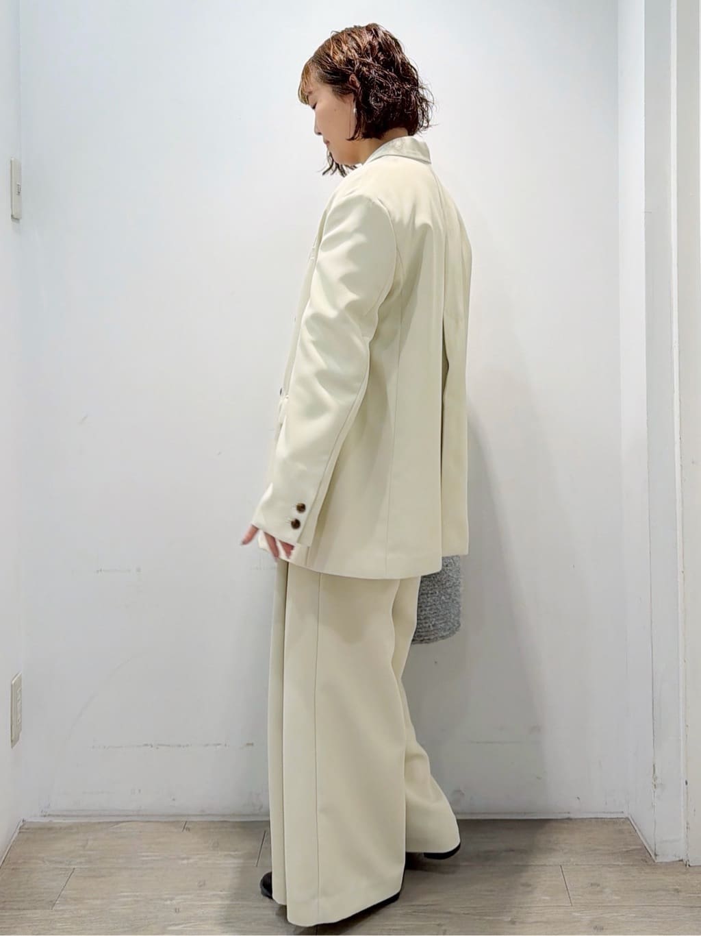 sumicaさんの「OPAQUE.CLIP｜配色レイヤードロングスリーブTシャツ【洗える】」を使ったコーディネート