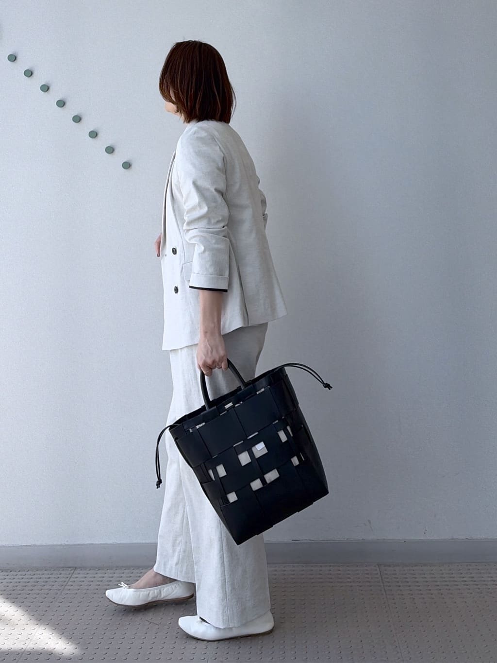 yoshikadoさんの「DRESSTERIOR｜【セットアップ可/吸水速乾/ウォッシャブル】リネンブレンドオックスダブルジャケット」を使ったコーディネート