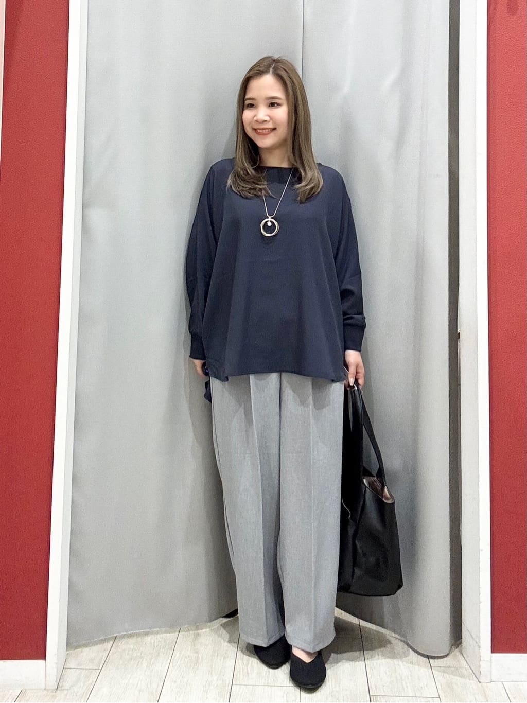 shioさんの「SHOO･LA･RUE｜前後ポケットバルーントートバッグ」を使ったコーディネート