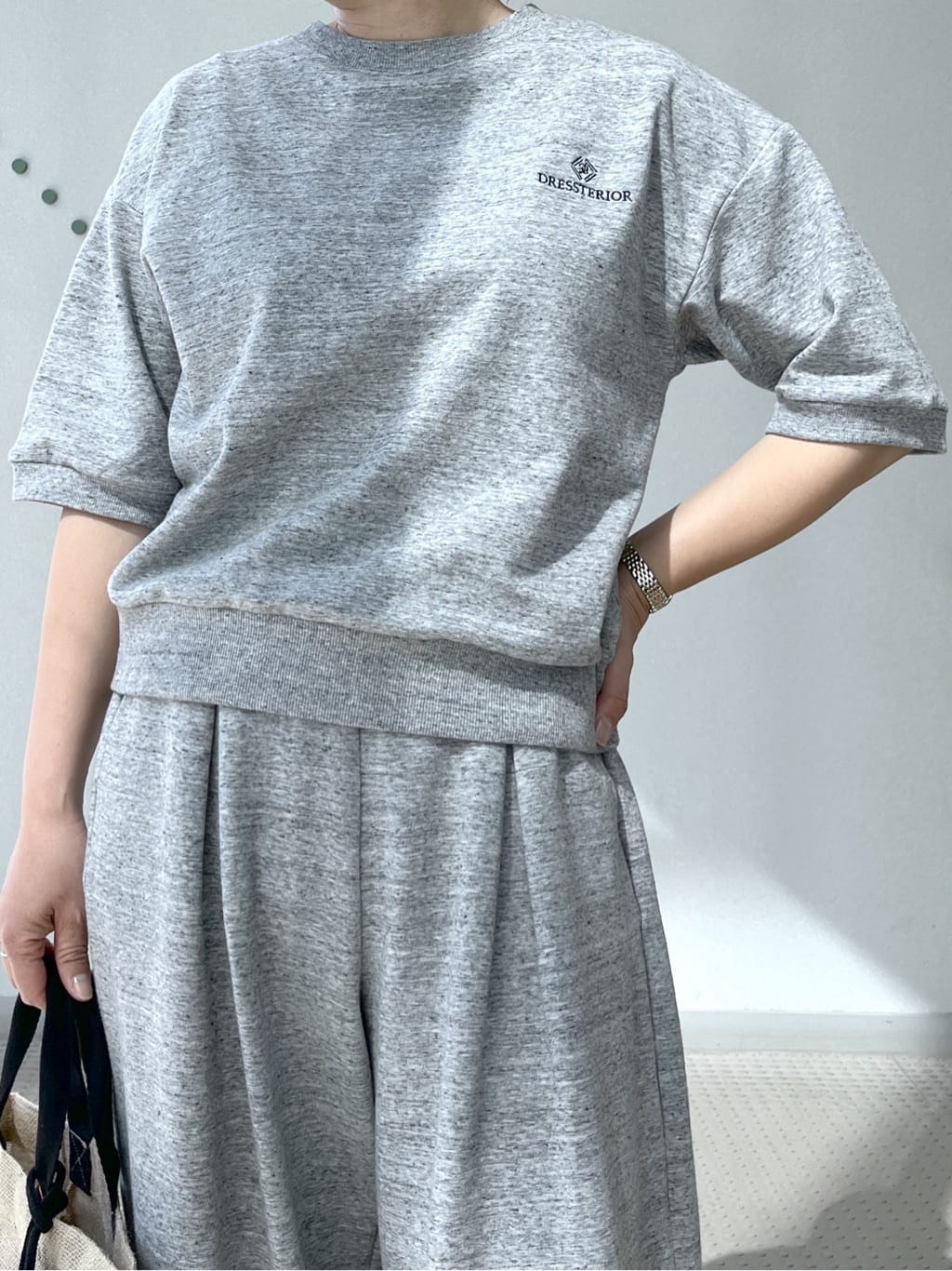 Soeさんの「DRESSTERIOR｜【セットアップ可/ウォッシャブル】ストレッチ裏毛ハーフスリーブプルオーバー」を使ったコーディネート
