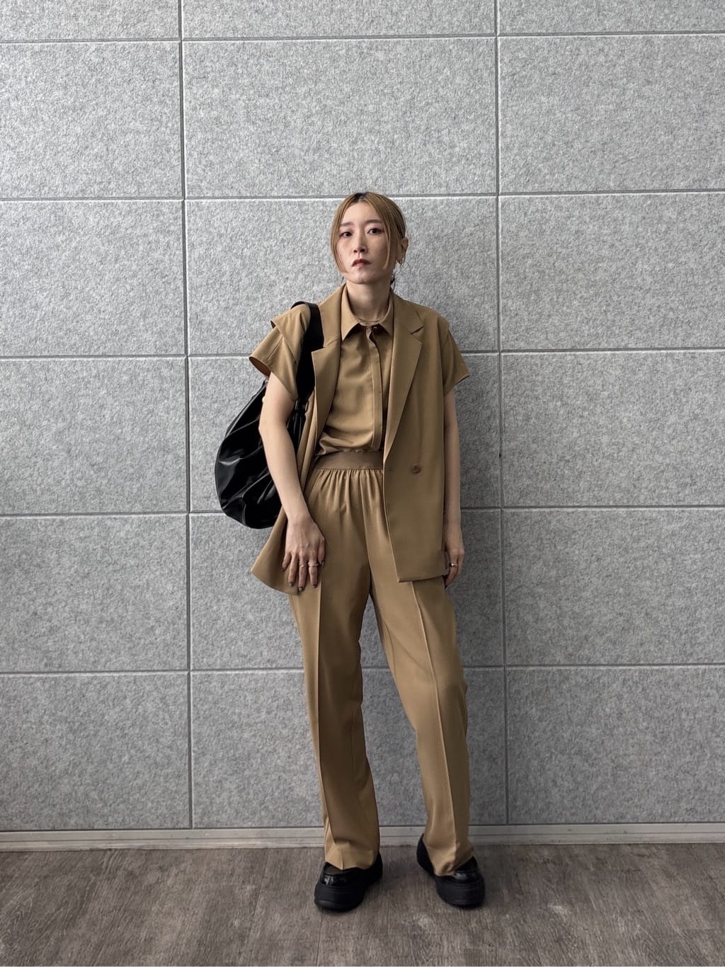 kotakiさんの「INDIVI｜Comfy SET UP｜ベルテッドジレ【セットアップ対応／通勤／カセット服／接触冷感／UVカット】」を使ったコーディネート