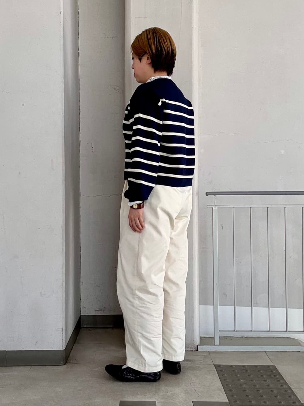 aiさんの「THE SHOP TK｜【羽織るだけでこなれ感を演出】デニム切替カーディガン」を使ったコーディネート