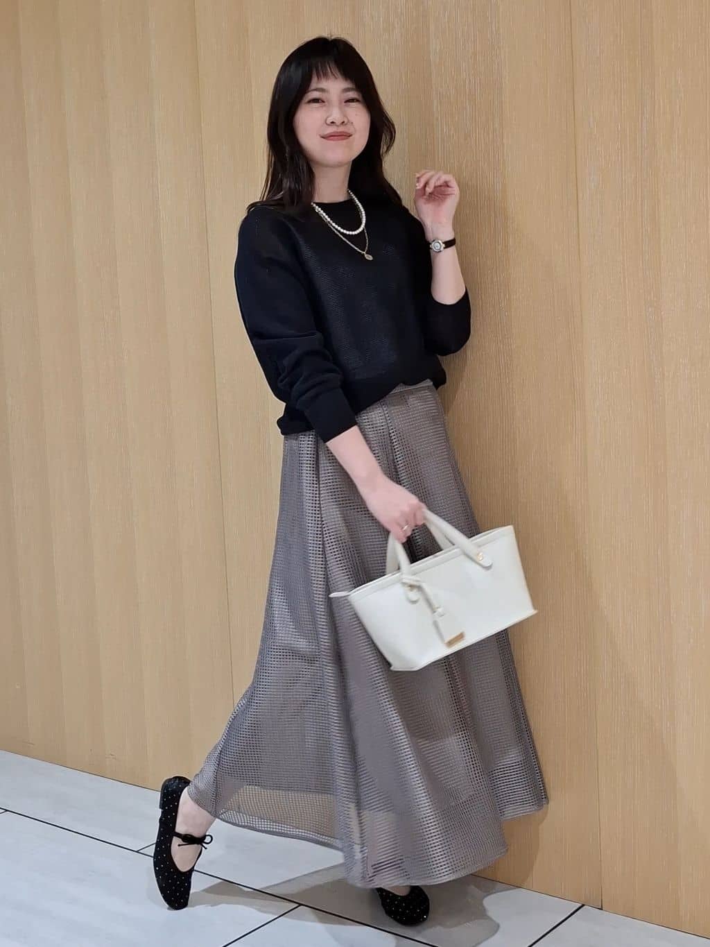 YuKaRiさんの「UNTITLED｜【8色展開/程よい透け感】ドライタッチボートネックニット」を使ったコーディネート