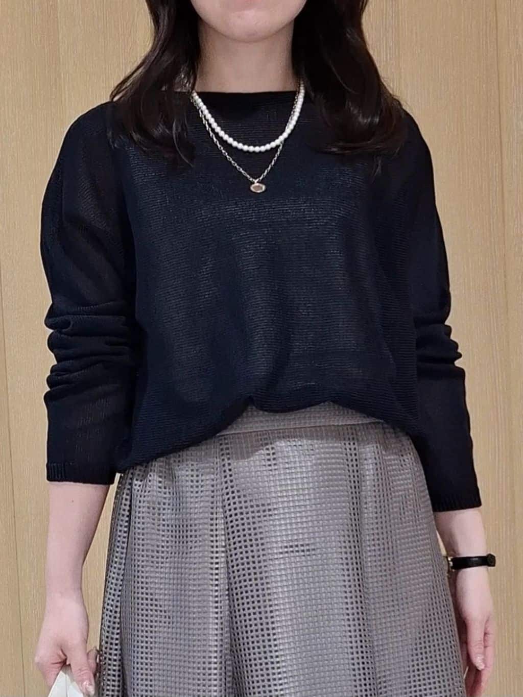 YuKaRiさんの「UNTITLED｜【8色展開/程よい透け感】ドライタッチボートネックニット」を使ったコーディネート