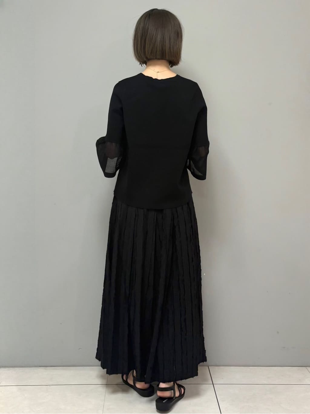 yさんの「OPAQUE.CLIP｜フリンジジャカード タックフレアスカート【洗濯機OK】」を使ったコーディネート