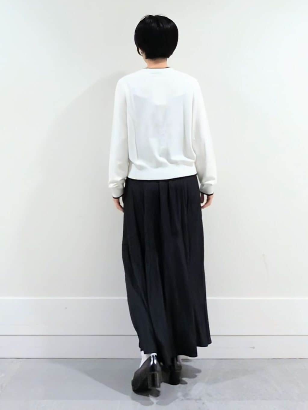 ミズタさんの「UNTITLED｜【アンサンブル可/洗える】ウォームスパン カーディガン」を使ったコーディネート