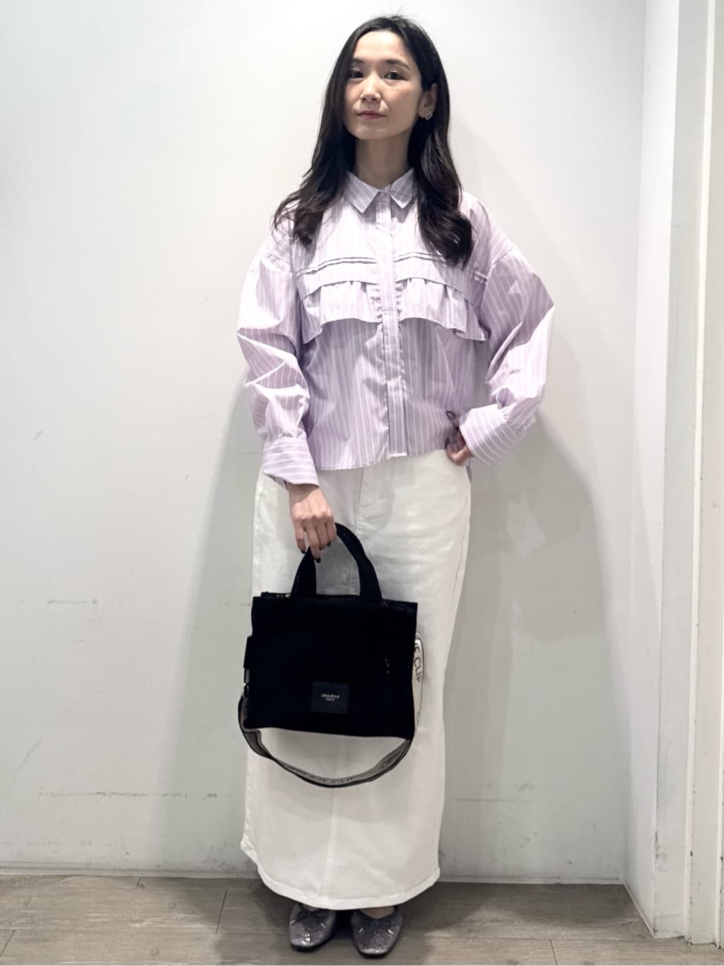 yuicciさんの「OPAQUE.CLIP｜タックフリルシャツ【洗濯機OK】」を使ったコーディネート