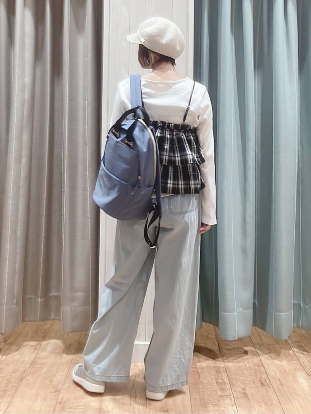 aaamiさんの「SHOO･LA･RUE｜【2点セット】チェック柄フリルキャミビスチェ&times;テレコロンT」を使ったコーディネート