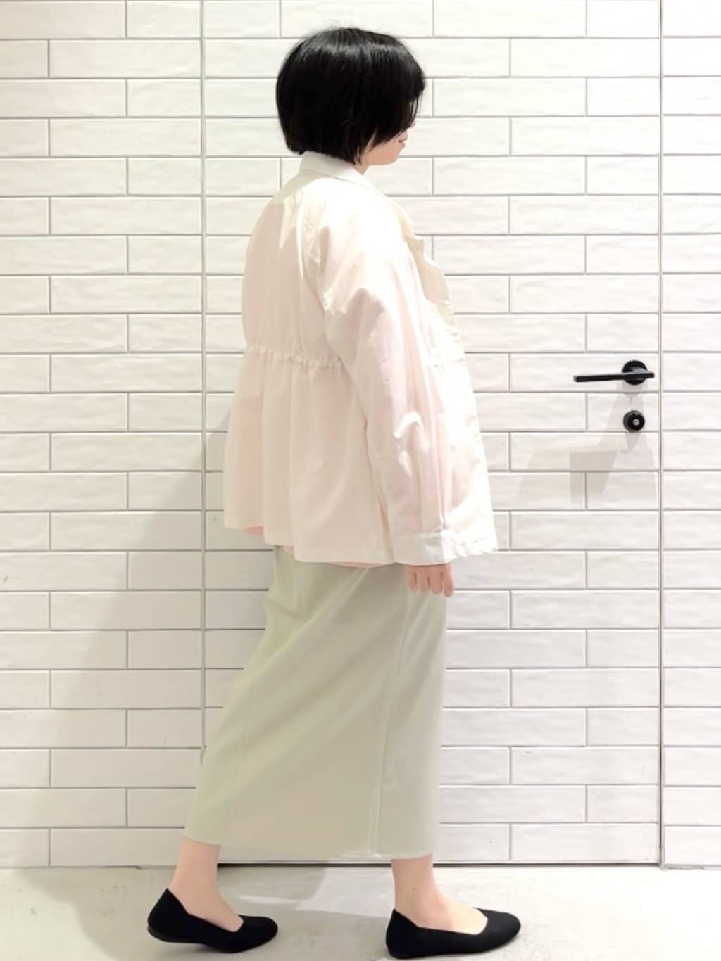 しおりさんの「OPAQUE.CLIP｜撥水スタンドZIPブルゾン【洗濯機OK／UVケア／花粉対応】」を使ったコーディネート