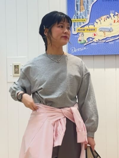 mikaさんの「Dessin｜【360度可愛い・洗える】バックヘンリーカットソー」を使ったコーディネート
