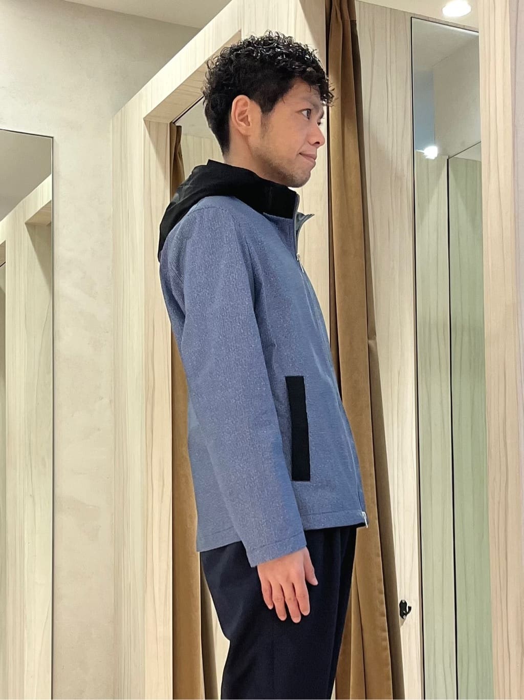 URAさんの「TAKEO KIKUCHI｜2WAYアクティブ ライト ブルゾン」を使ったコーディネート