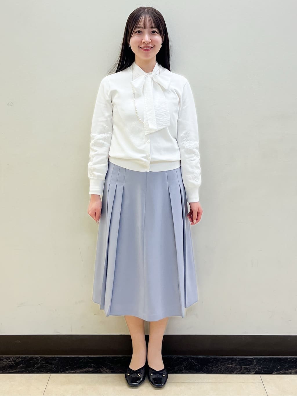 mikikoさんの「Reflect｜レースデザインスリーブカーディガン」を使ったコーディネート