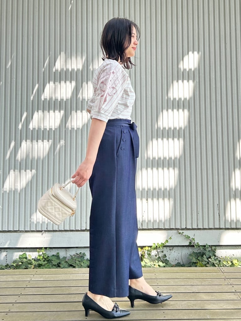 shinoさんの「Couture brooch｜【撥水・洗える】愛されマンパ」を使ったコーディネート
