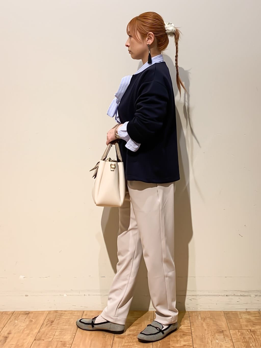MEGさんの「SHOO･LA･RUE｜【セットアップ可/S-LL/なめらかタッチ】大人のきれいめスタイルに ノーカラージップブルゾン」を使ったコーディネート