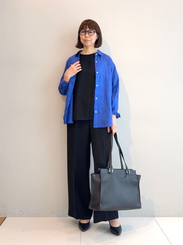 murayamaさんの「INDIVI｜【洗える／UVケア／SETUP可】着る日傘ワイドパンツ」を使ったコーディネート