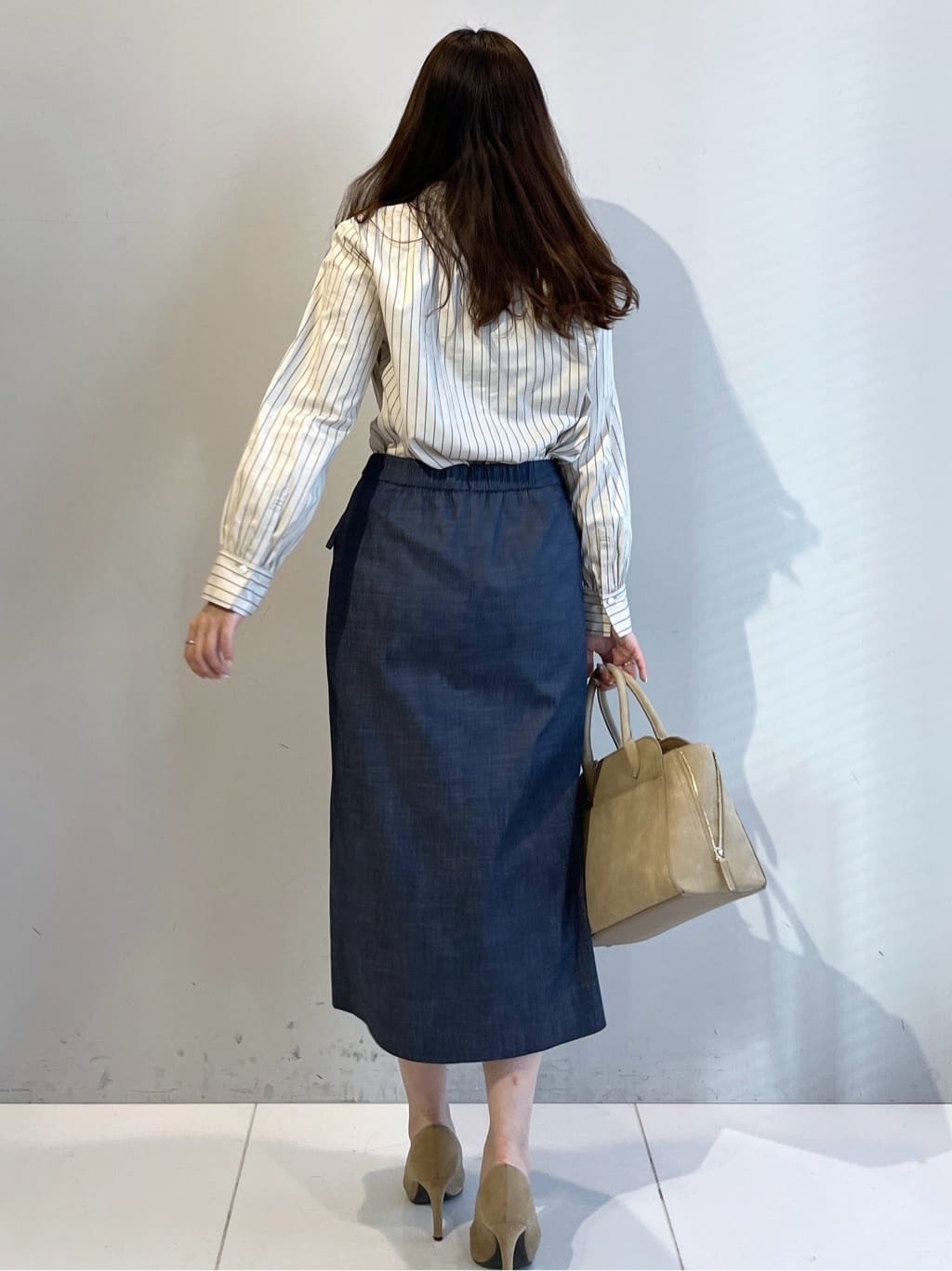 Saekoさんの「UNTITLED｜◆【コットン100/洗える】シャーリングフリルネックブラウス」を使ったコーディネート