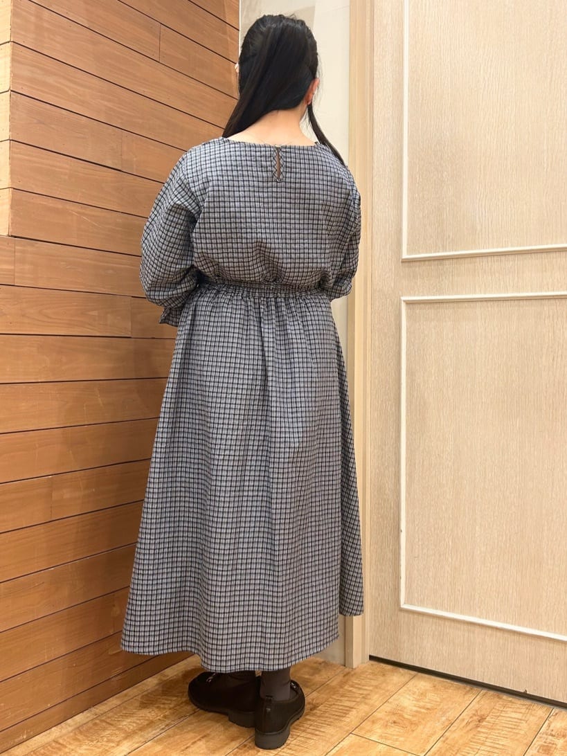 ちょたさんの「SHOO･LA･RUE｜【セットアップ可/洗濯機可/S-LL】軽やかに揺れる サッカーチェック フレアスカート」を使ったコーディネート