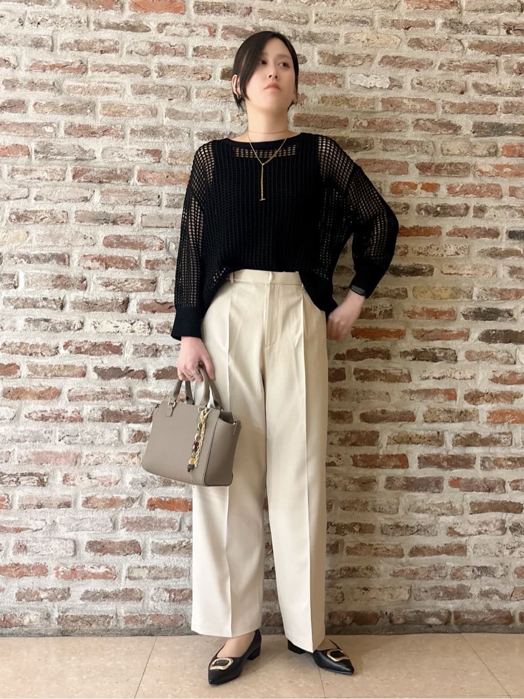 しばさんの「THE SHOP TK｜【通勤にもカジュアルにも】CAVIAN ジレ/セットアップ可」を使ったコーディネート