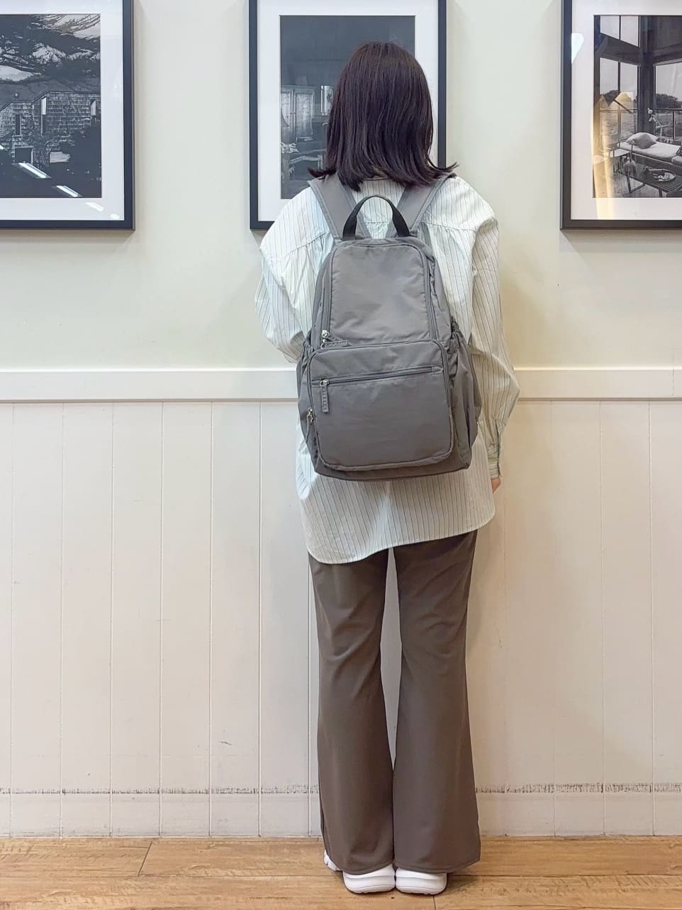 えぬさんの「SHOO･LA･RUE｜【洗濯機可】美脚見えが叶う のびのびストレッチフレアパンツ」を使ったコーディネート