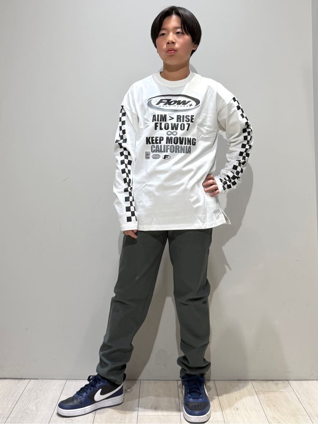 kuboさんの「THE SHOP TK｜【110－160】配色ナイロンブルゾン」を使ったコーディネート