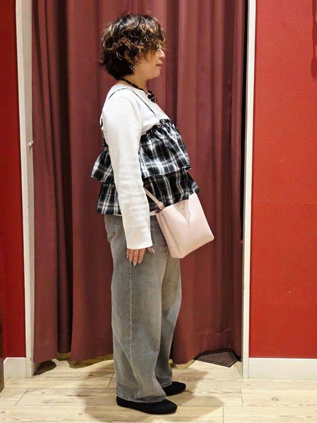 YUTAさんの「SHOO･LA･RUE｜【2点セット】チェック柄フリルキャミビスチェ&times;テレコロンT」を使ったコーディネート
