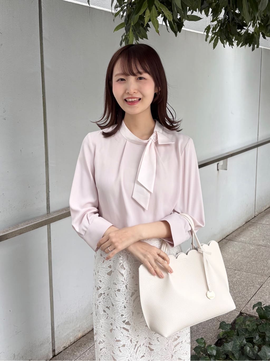みさかさんの「index｜アシメボウタイブラウス【洗濯機OK／イージーアイロン】」を使ったコーディネート