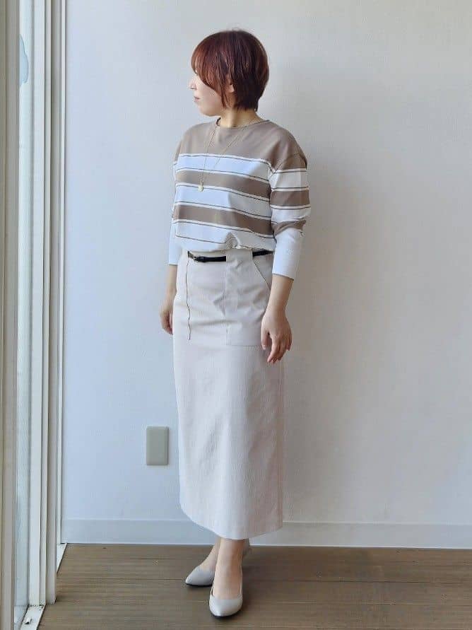 やじまさんの「UNTITLED｜【洗える/後ろウエストゴム】オックスアイラインスカート」を使ったコーディネート