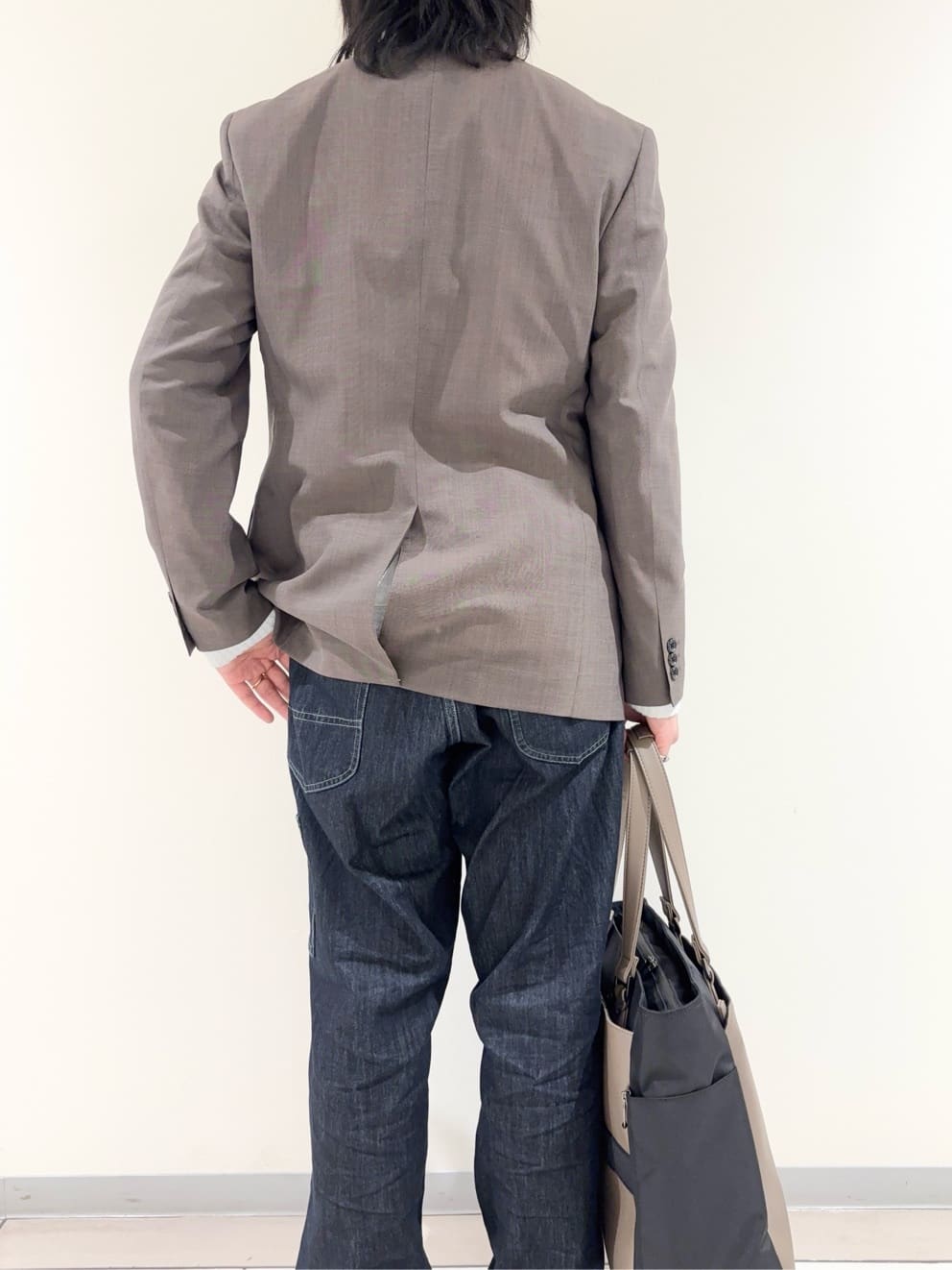 及川さんの「TAKEO KIKUCHI｜【BOWLER HAT LABEL】トロピカルシャンブレージャケット」を使ったコーディネート