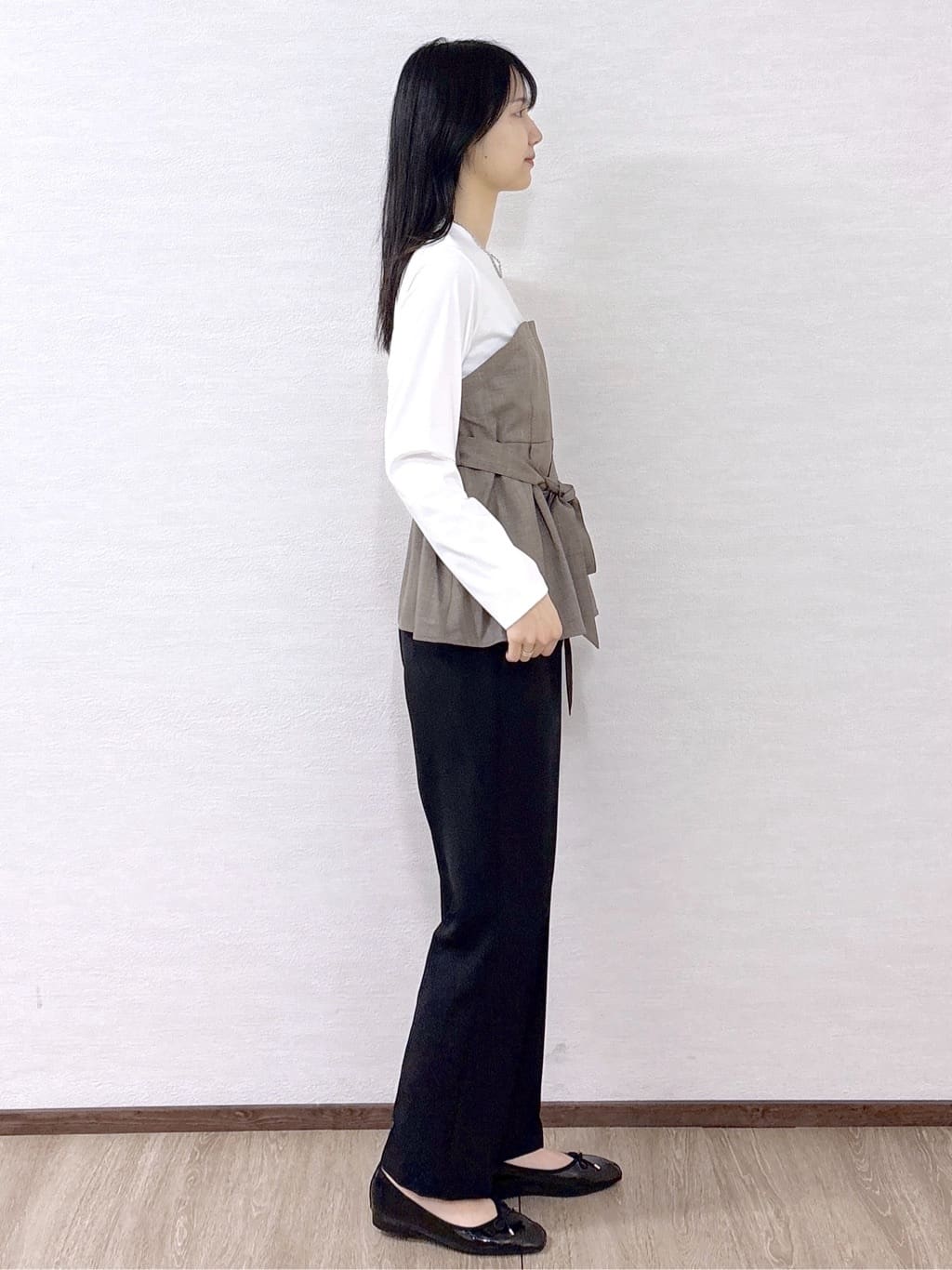 sachikoさんの「OPAQUE.CLIP｜美脚ストレッチイージーテーパードパンツ【洗濯機OK】」を使ったコーディネート