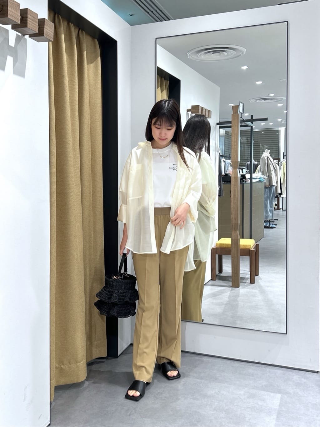 Renoさんの「INDIVI｜【接触冷感】シアーコクーンブラウス」を使ったコーディネート