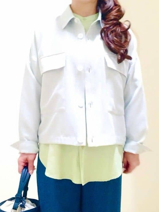 花さんの「Reflect｜ドライタッチストレートワイドパンツ」を使ったコーディネート