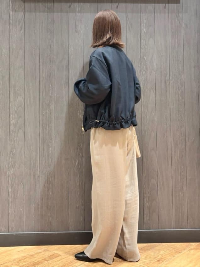 meiさんの「SHOO･LA･RUE｜【洗濯機可/S-LL】さらりと軽やか インせず着られる すっきり見えドルマンニット」を使ったコーディネート