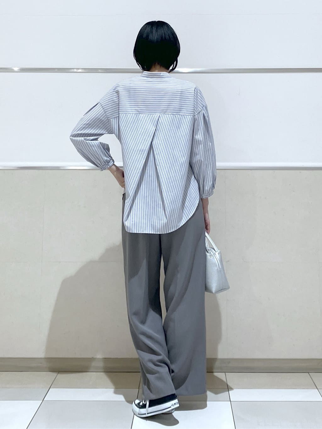 eriko さんの「Dessin｜【洗える】バルーンスリーブバンドカラーシャツ」を使ったコーディネート