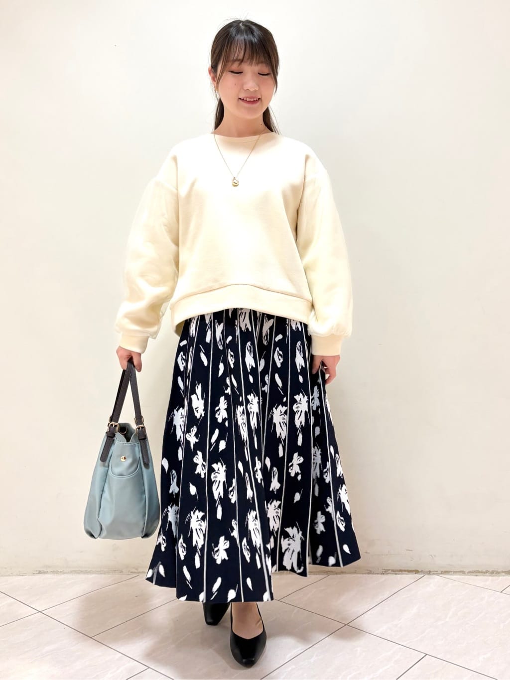 mikiさんの「Reflect｜【セットアップ可】ダブルジャカードニットフレアスカート」を使ったコーディネート