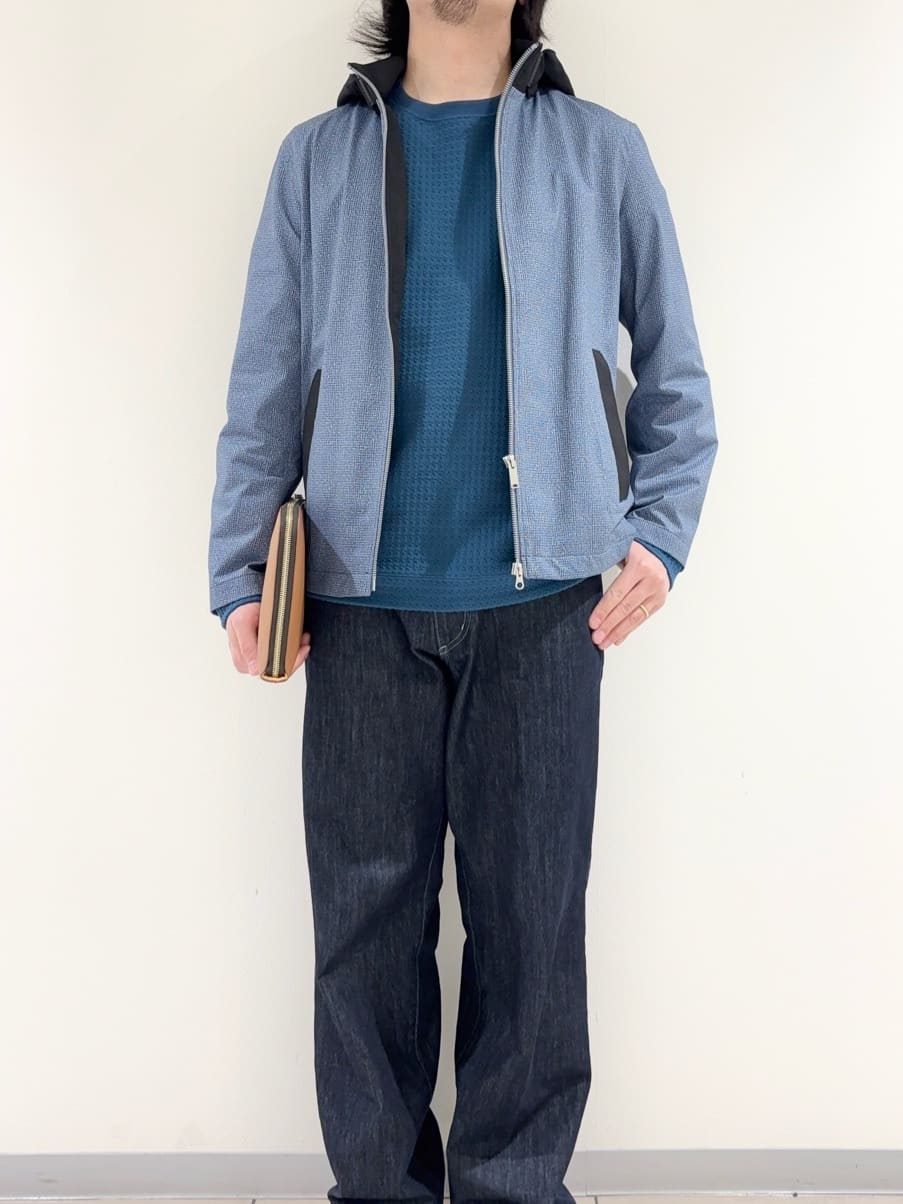 及川さんの「TAKEO KIKUCHI｜2WAYアクティブ ライト ブルゾン」を使ったコーディネート