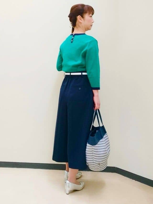 花さんの「Reflect｜【アンサンブル可】バイカラーカーディガン」を使ったコーディネート