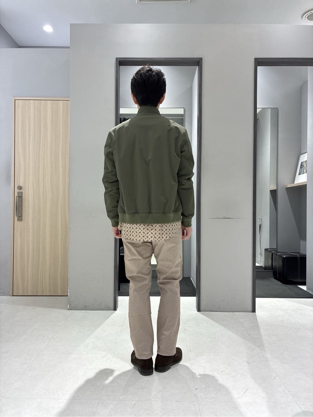 わいずみさんの「TAKEO KIKUCHI｜スタンドカラー ショート リブ ブルゾン」を使ったコーディネート