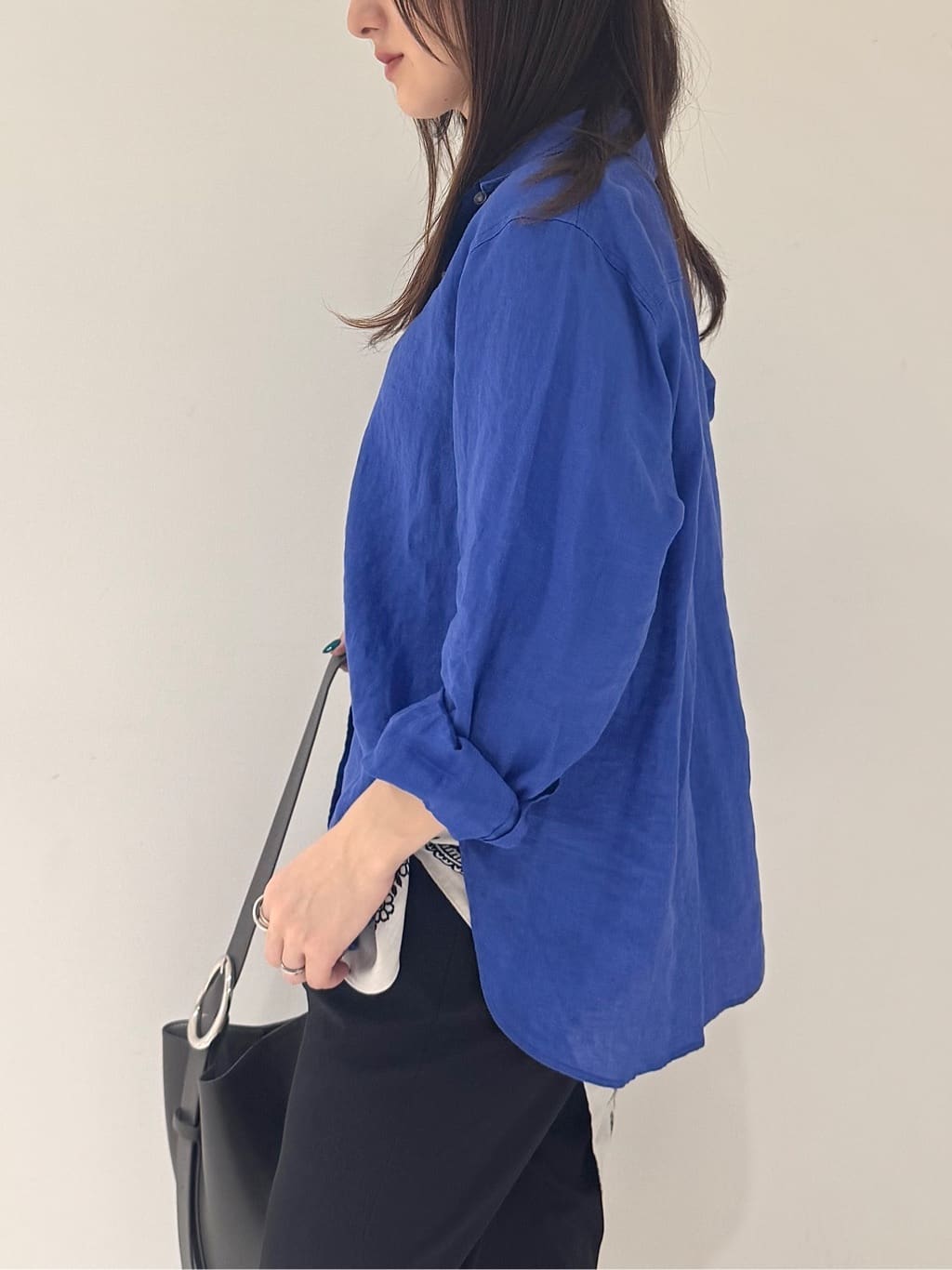 そんさんの「INDIVI｜【接触冷感／2WAY】カシュクールリネンシャツ」を使ったコーディネート