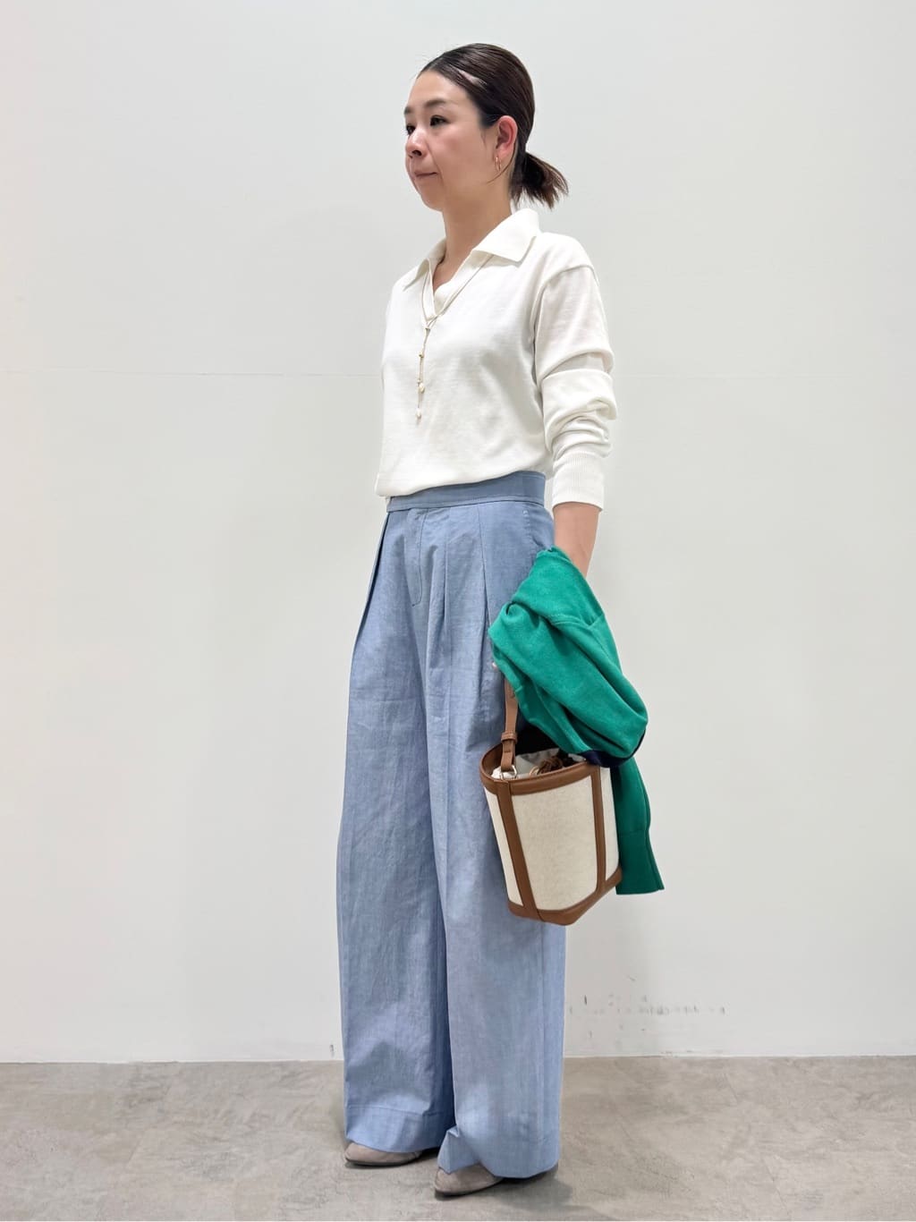 koyaさんの「Reflect｜スキッパーネックニットプルオーバー」を使ったコーディネート