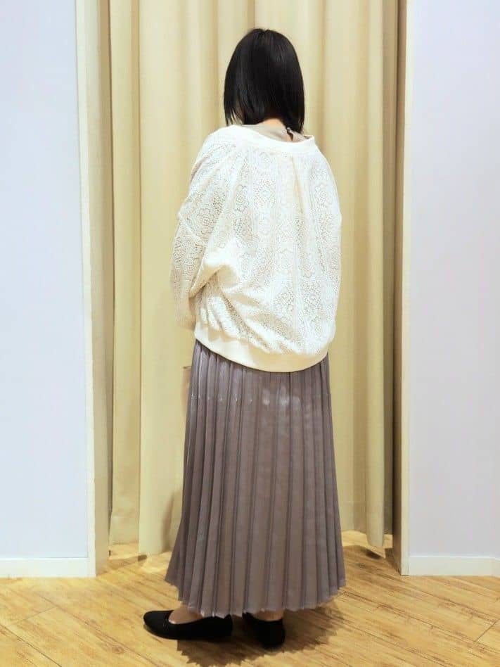 くまさんの「SHOO･LA･RUE｜ちょうどいい華やかさ　ふんわりレースブルゾン」を使ったコーディネート