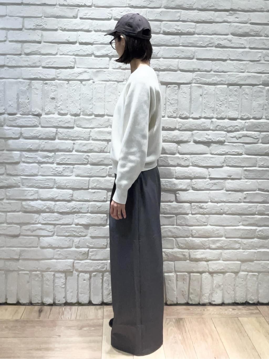 ももちぃさんの「index｜美脚ストレッチ イージータックワイドパンツ【洗濯機OK】」を使ったコーディネート