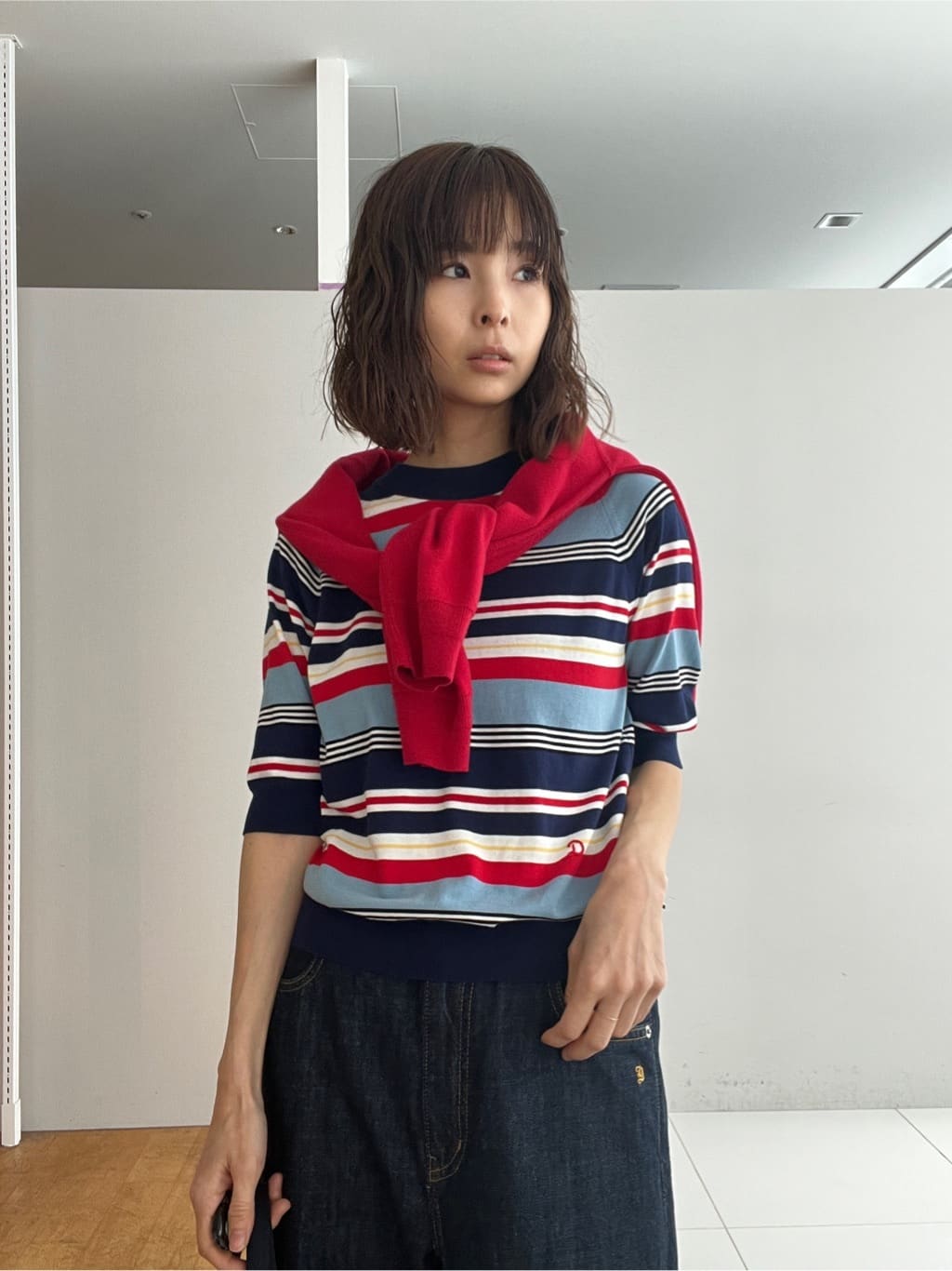 misaさんの「DRESSTERIOR｜【otonaMUSE5月号掲載】センタープレス ワイドストレートデニム」を使ったコーディネート