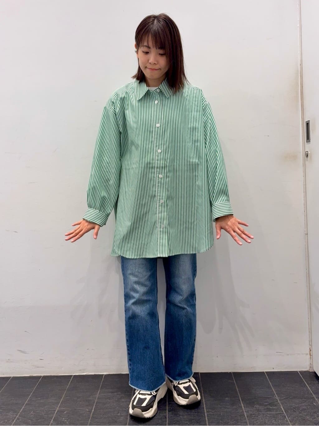 おしずさんの「THE SHOP TK｜ステンレススネークチェーンロング」を使ったコーディネート