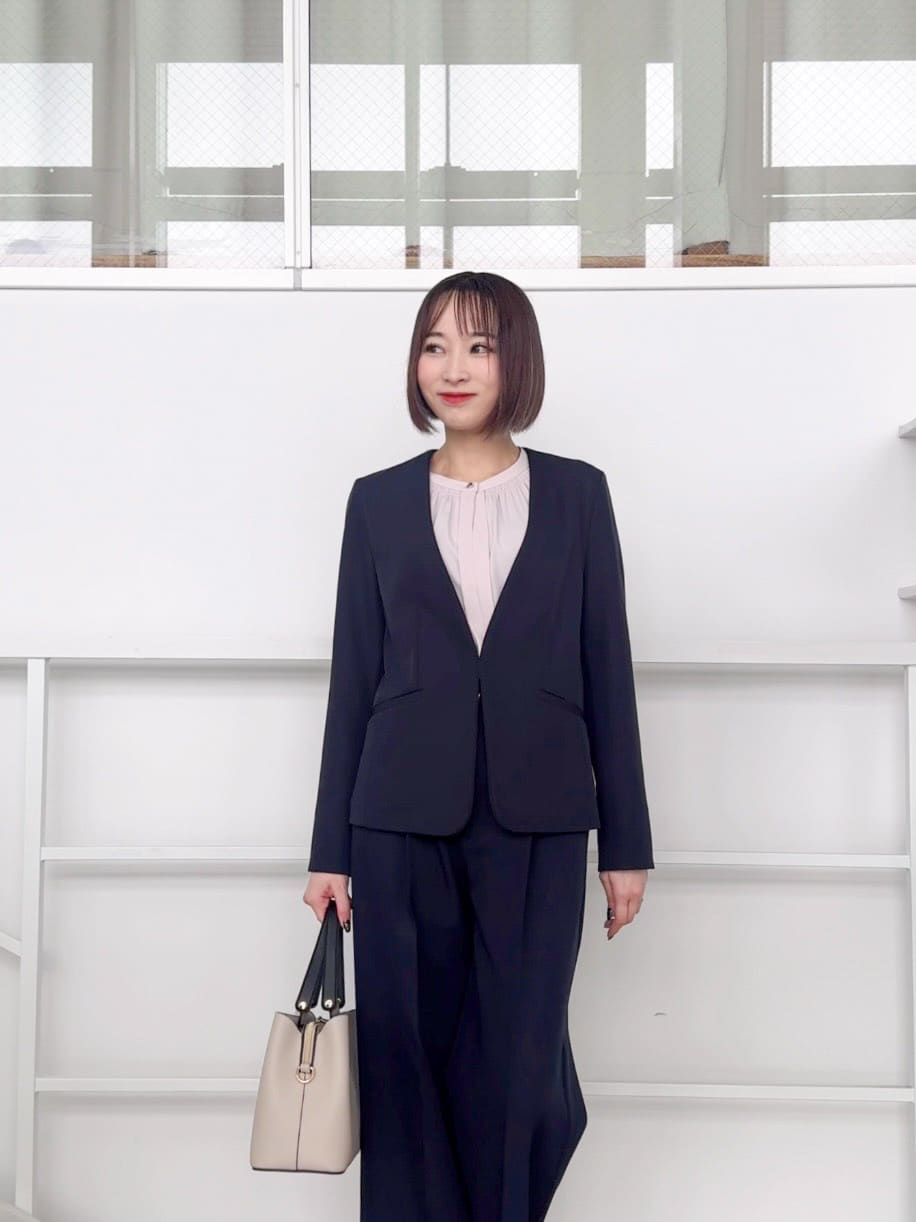 𝐜𝐡𝐢𝐤𝐚さんの「SHOO･LA･RUE｜【洗濯機可/UV/SS-3L】すっきり好印象 ノーカラージャケット」を使ったコーディネート