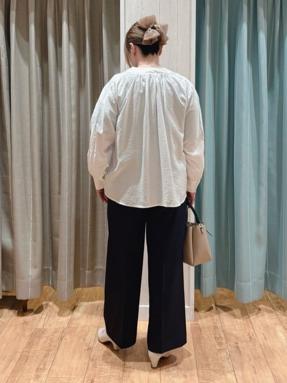 HANAさんの「SHOO･LA･RUE｜【S-LL/体型カバー/Aライン】身体のラインを拾いにくい シアーシャツカーディガン」を使ったコーディネート