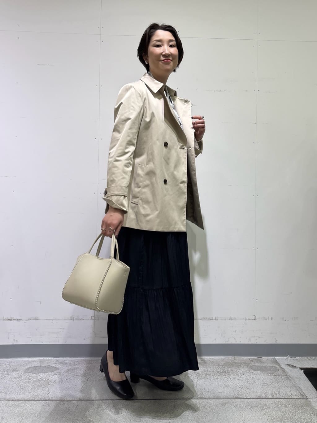 yuriさんの「INDIVI｜【花粉付着防止／撥水／UVケア】名品トレンチコート」を使ったコーディネート
