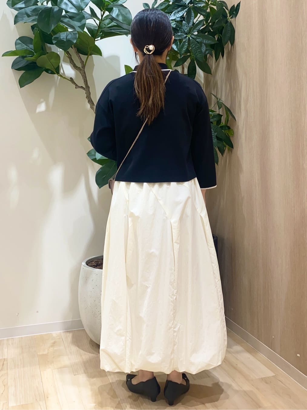 HANAさんの「grove｜高評価！一枚でも羽織でも、大人のTOPS風カーディガン」を使ったコーディネート