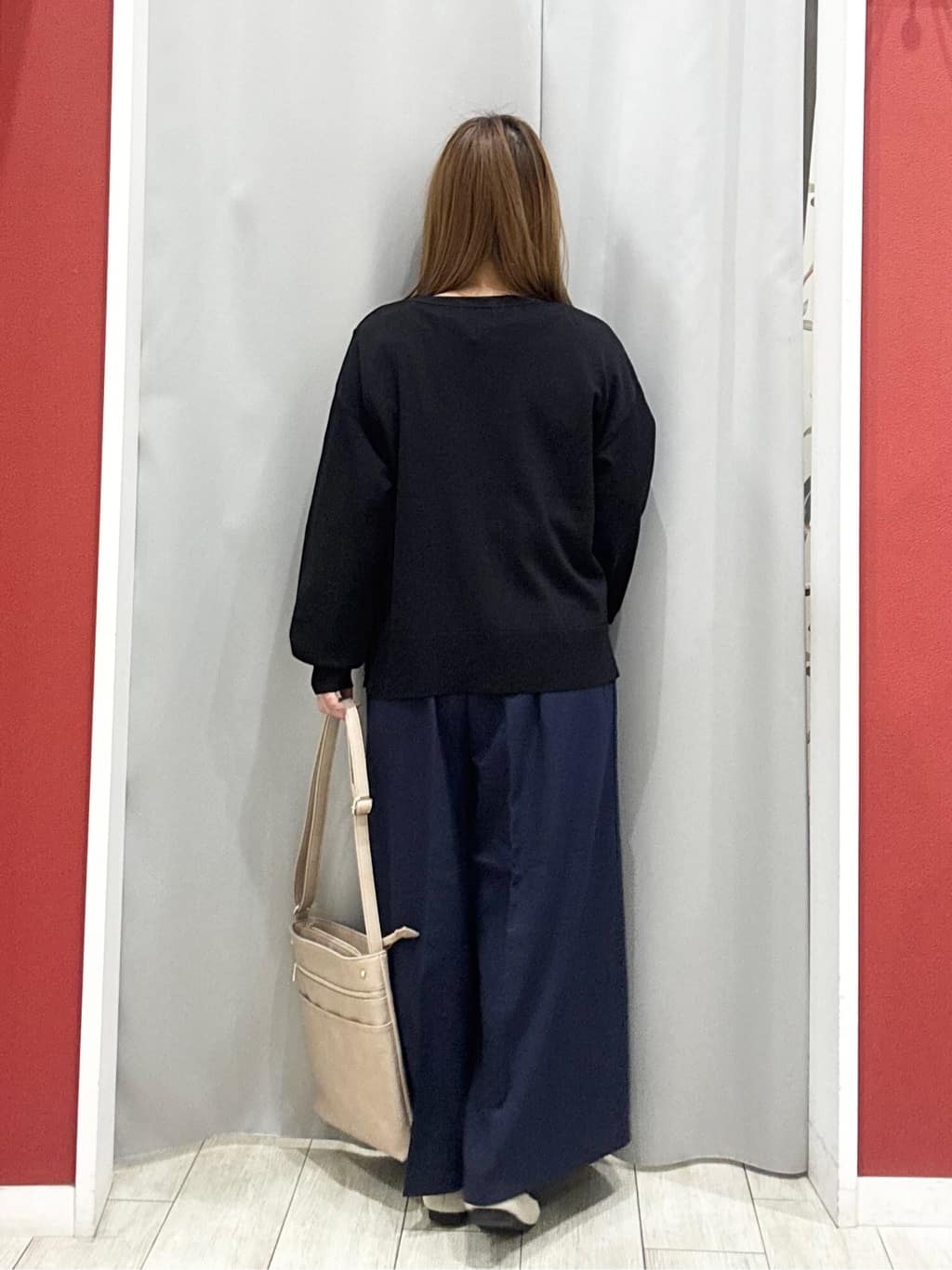 shioさんの「SHOO･LA･RUE｜【セットアップ可/洗濯機可】上品チェックが好印象 ゆるさら6分袖ブラウス」を使ったコーディネート